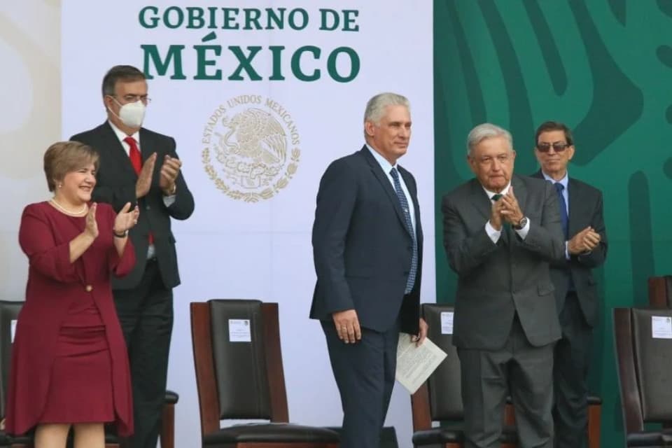 AMLO pide a EU levantar el bloqueo a Cuba