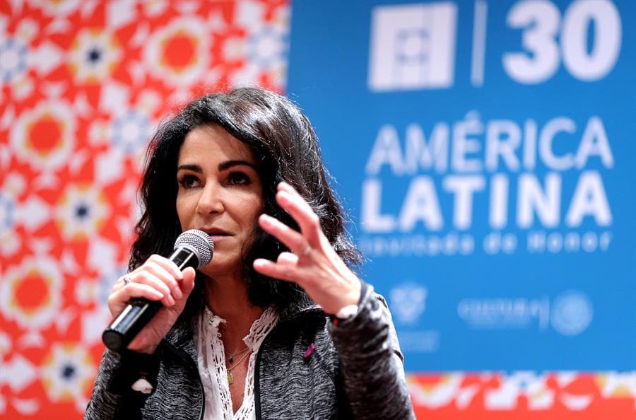 Lydia Cacho mete amparo contra Kamel Nacif