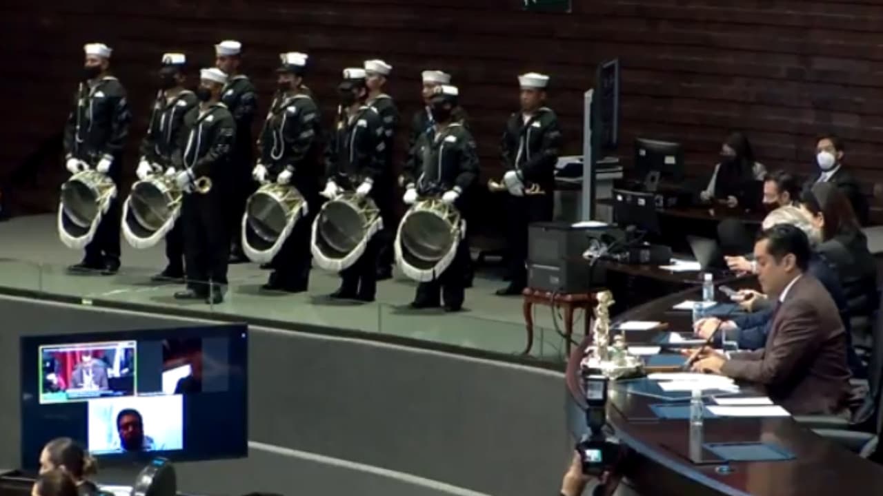 Homenaje a la Armada de México