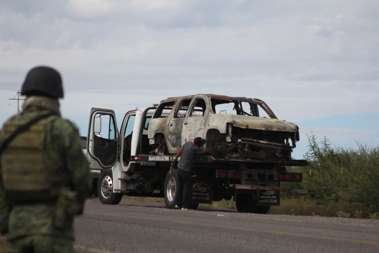 La Morita, propiedad de la familia LeBarón, se encuentra vigilada por elementos de la Guardia Nacional, quienes retiraron el vehículo incendiado el lunes pasado, durante el ataque a la caravana de la familia LeBarón-Langsford • Foto: Nacho Ruiz / Cuartoscuro