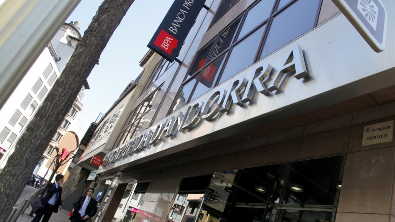 Andorra confisca 48 MMDP a 23 mexicanos; Juan Collado estaría involucrado