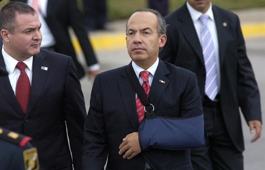 felipe-calderon-traicion-a-la-patria