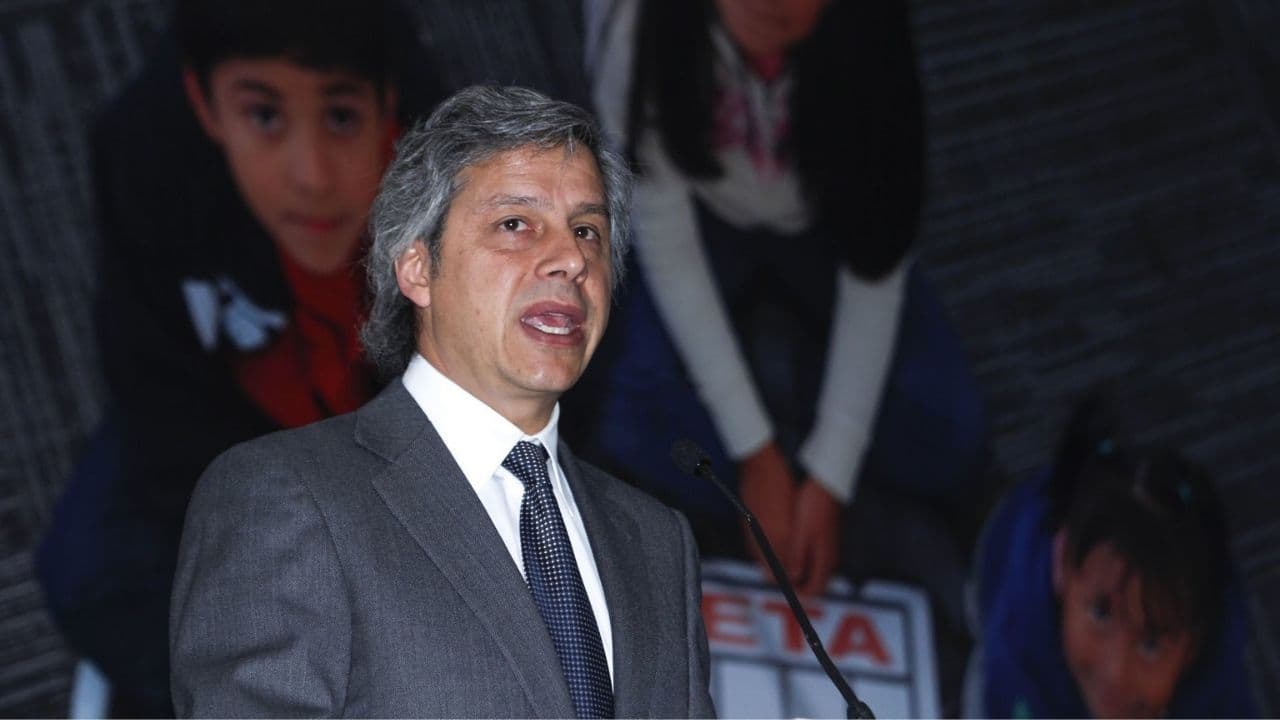 Claudio X. González