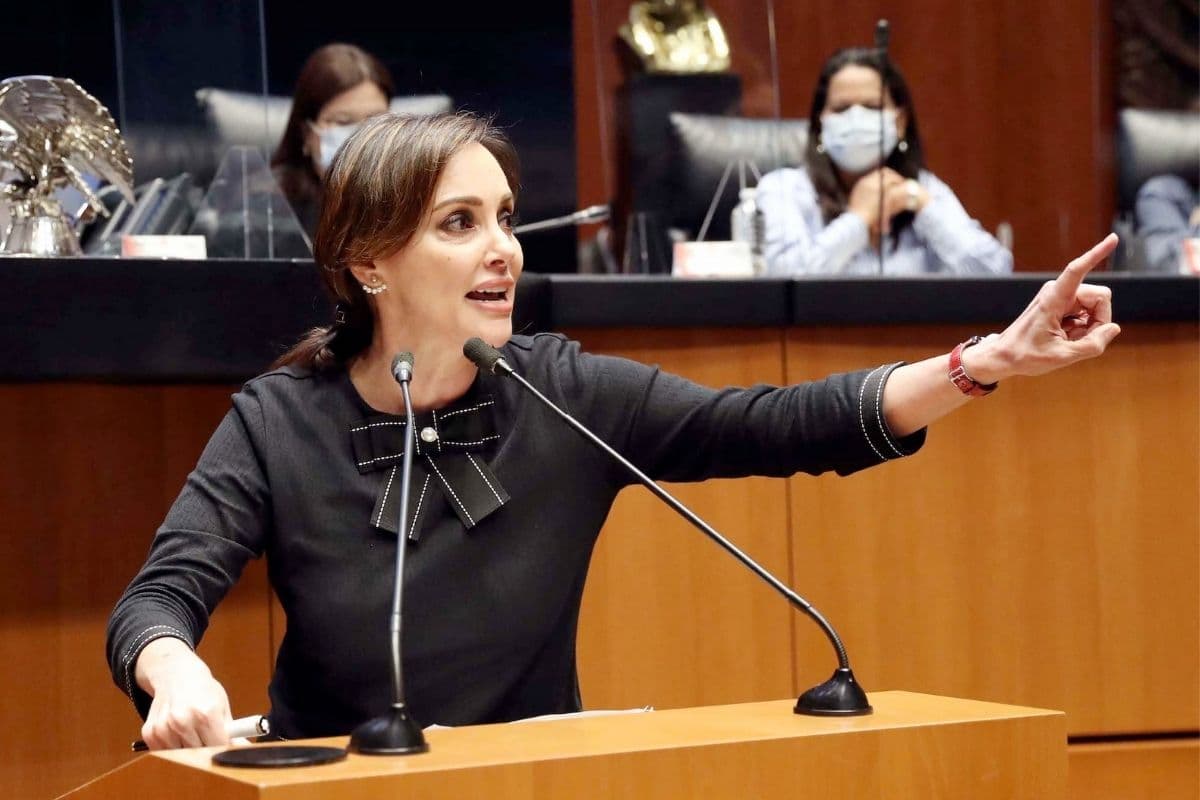 Lilly Téllez pejelagarto