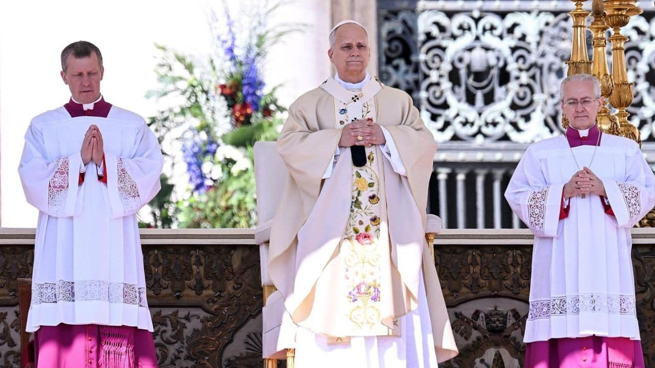 Papa León XIV llama a la paz en su primer Domingo de Pascua | La Octava