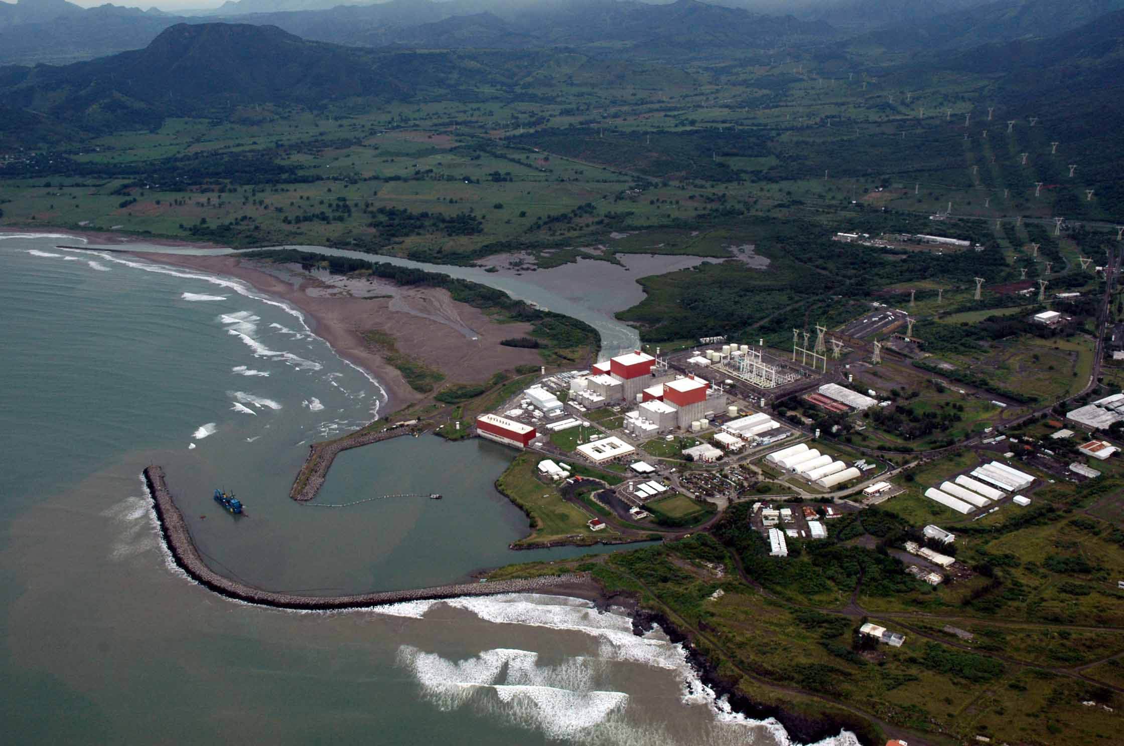 Vista aérea de la Central Nucleoeléctrica Laguna Verde • Foto: Archivo/Cuartoscuro