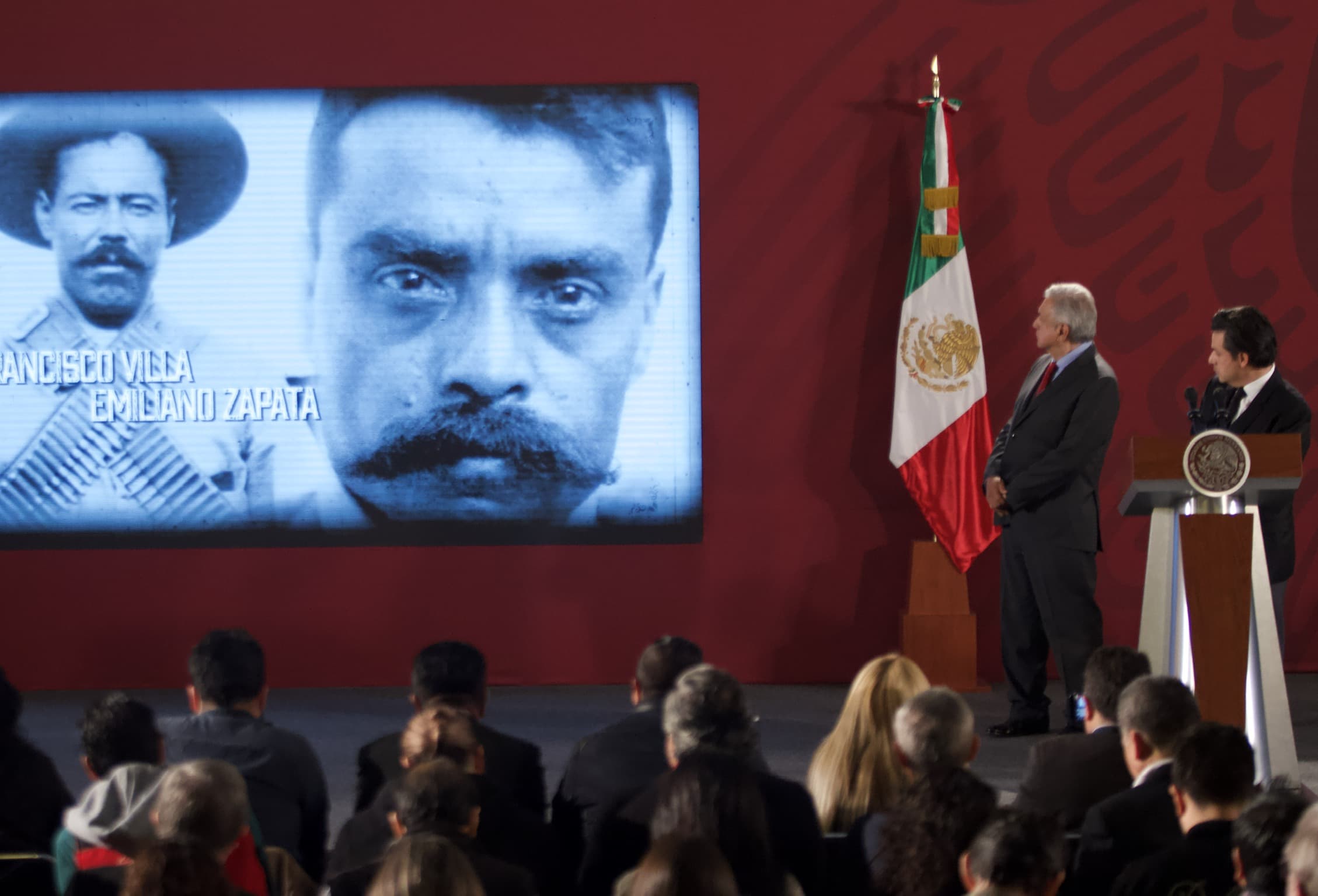 López Obrador subrayó que durante "el periodo neoliberal" se olvidaron las fechas históricas de reconocimiento a los héroes de la patria • Foto: Andrea Murcia/Cuartoscuro
