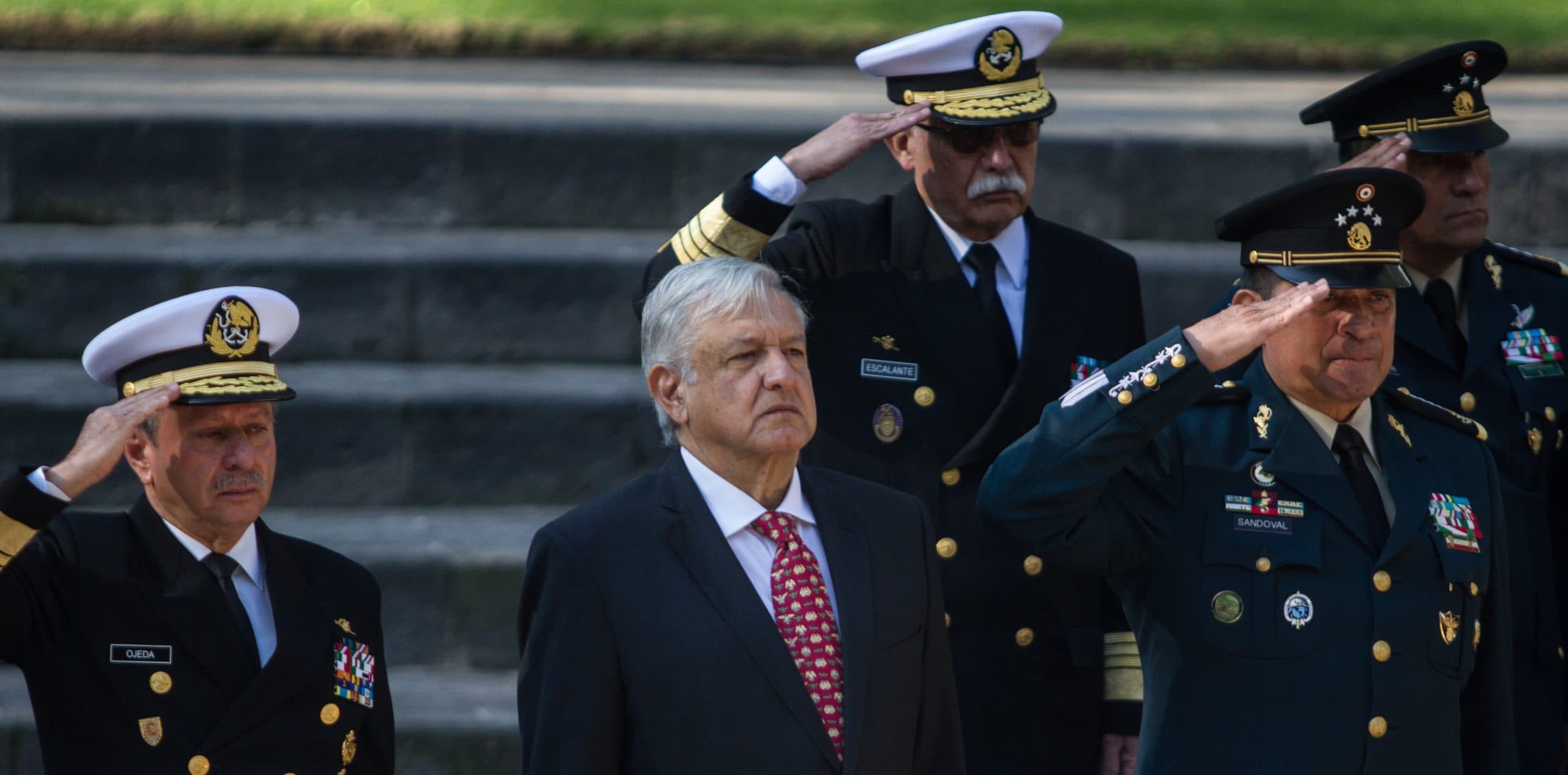 La Ceremonia de conmemoración del Día de la Armada de México se llevó a cabo en el Panteón Civil de las Personas Ilustres • Foto: Cuartoscuro