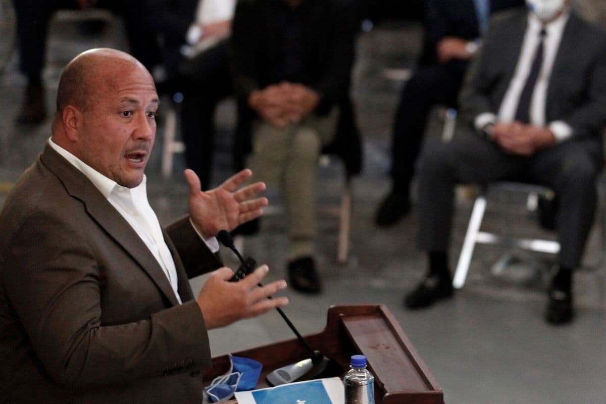Enrique Alfaro Ramírez, durante una rueda de prensa en la ciudad de Guadalajara. Foto: EFE.
