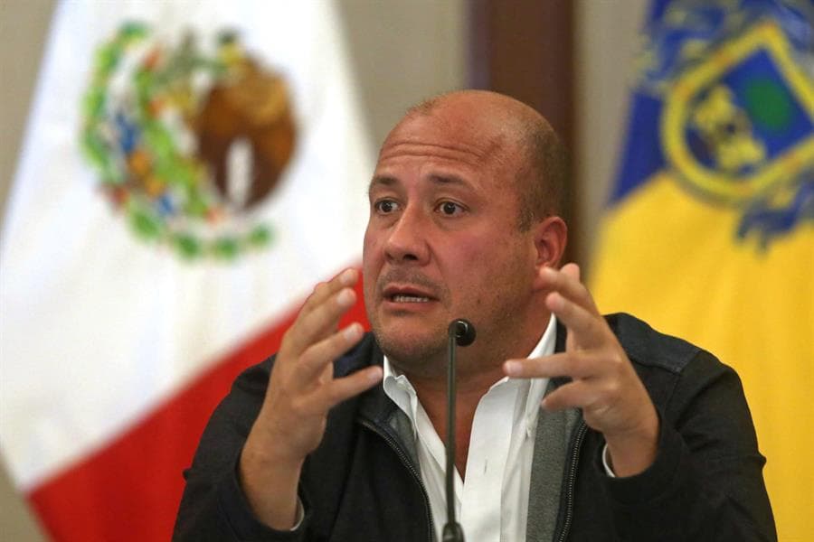 Enrique Alfaro Ramírez, durante una rueda de prensa en la ciudad de Guadalajara. Foto: EFE.
