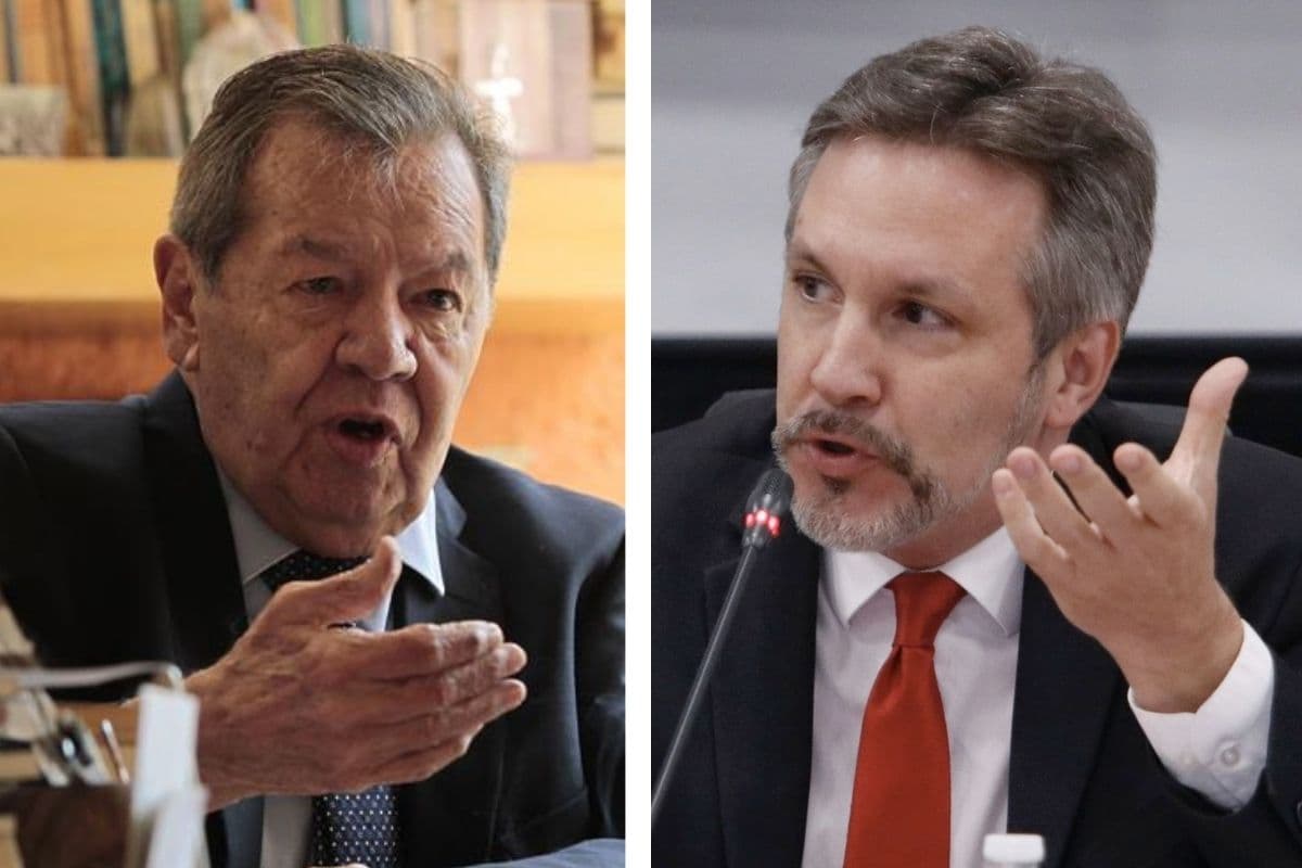 (i) El aspirante a la dirigencia Nacional de Morena, Porfirio Muñoz Ledo. (d) El académico John Ackerman.