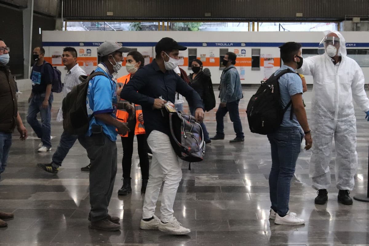 Gobierno de la CDMX realizará pruebas de detección de coronavirus en estaciones del Metro