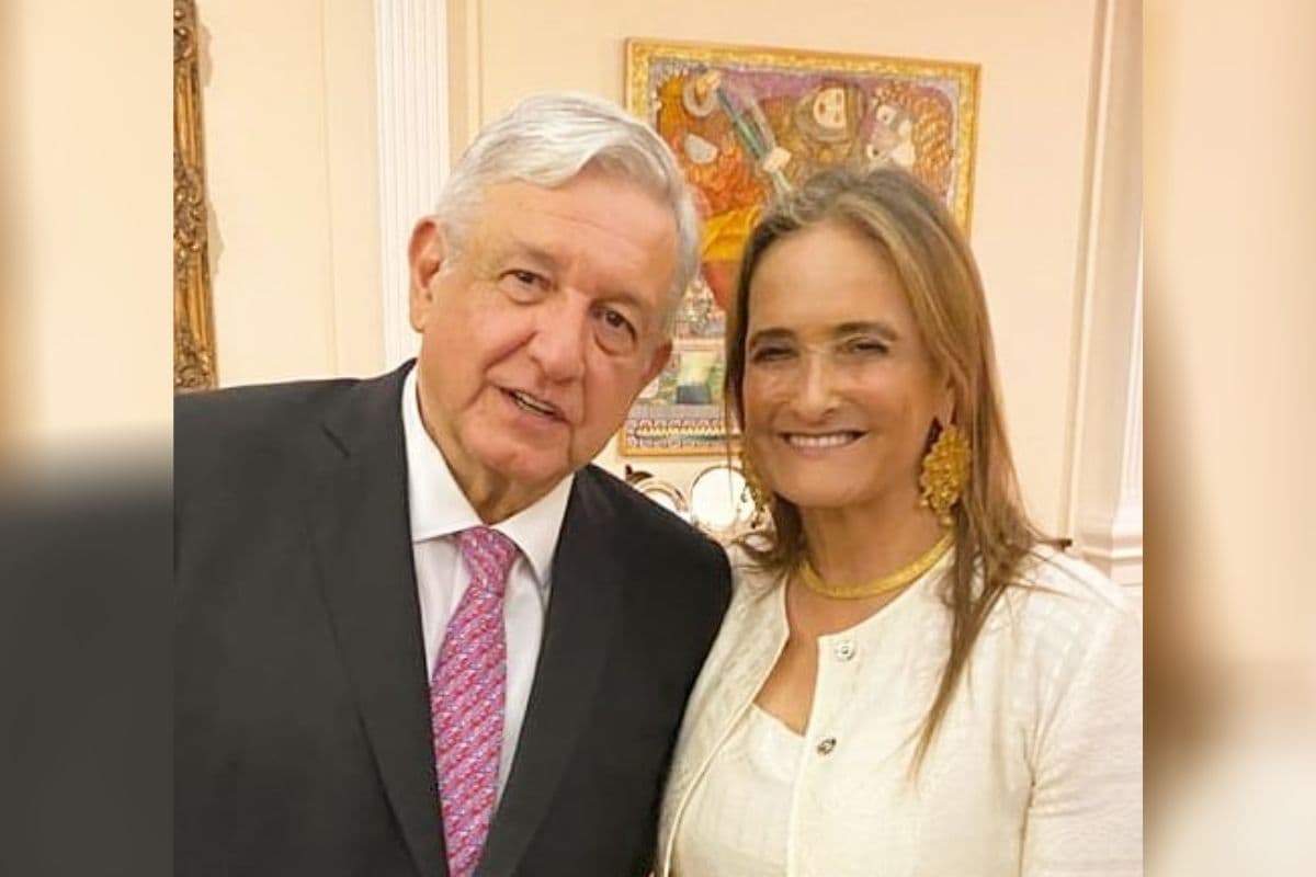 Andrés Manuel López Obrador, presidente de México y la empresaria Patricia Armendáriz durante una reunión en Washington. Foto: FB/@PatyArmendariz