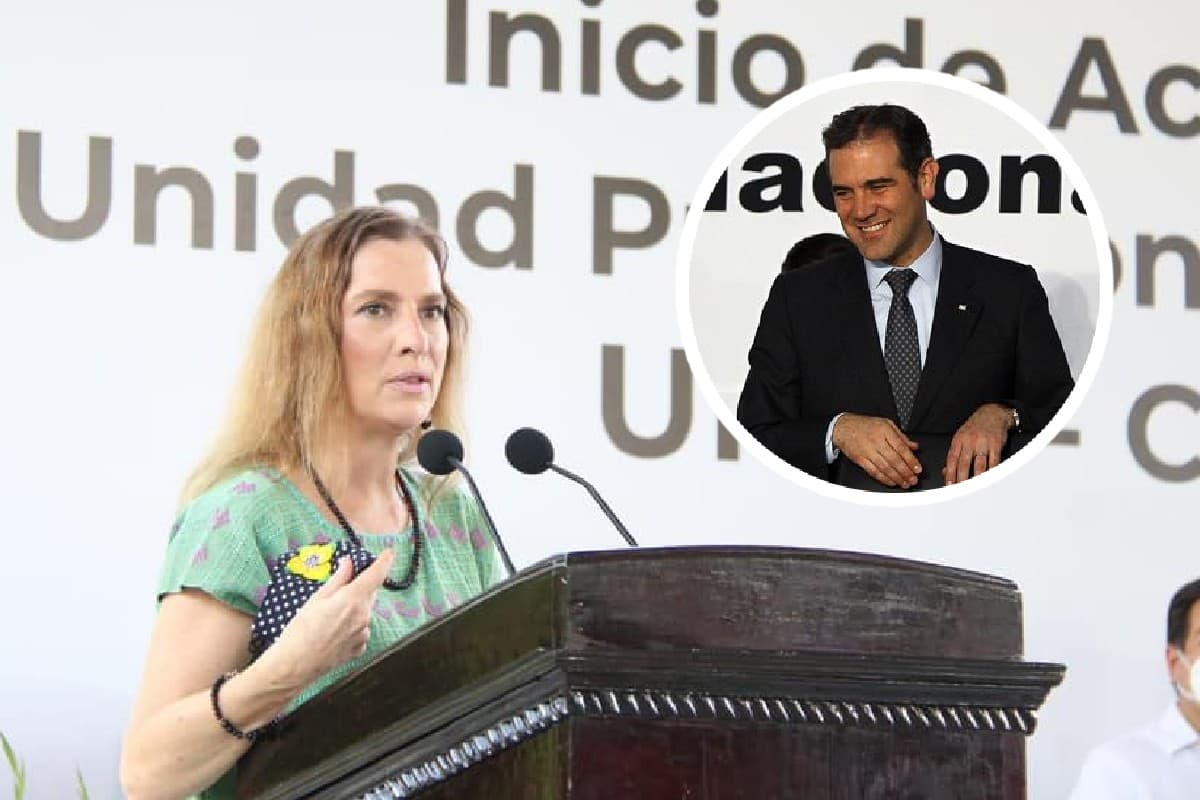 La historiadora Beatriz Gutiérrrez y el consejero presidente de INE, Lorenzo Cordova. Foto: Especial