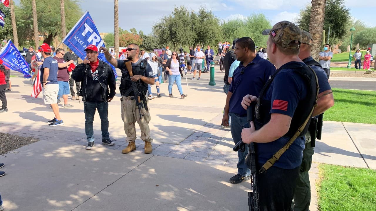 Mujer resulta herida por una bala y está grave tras toma de Capitolio por seguidores de Trump