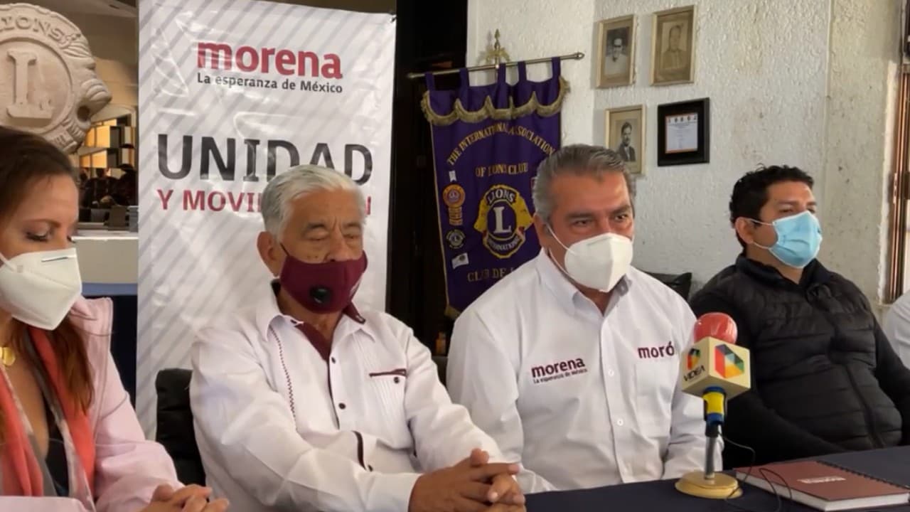 VIDEO: Raúl Morón, precandidato de Morena, confunde la historia de México