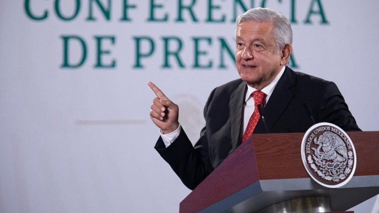 AMLO celebra decisión de Joe Biden de enviar vacunas