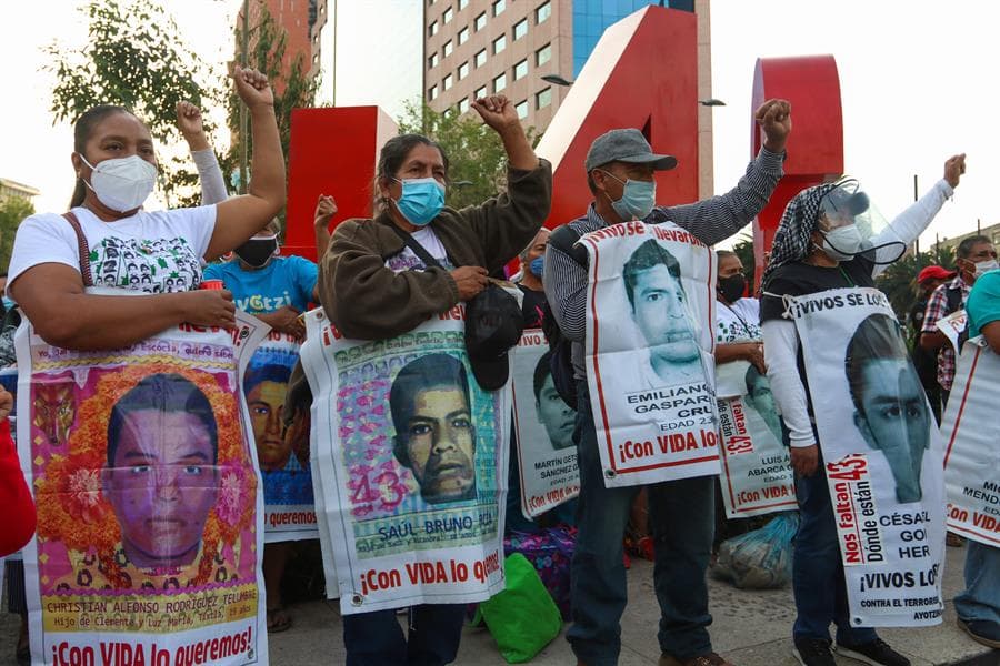 Padres de Ayotzinapa