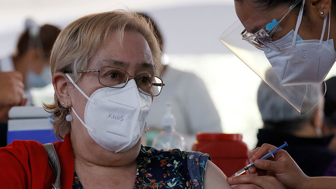 México se ubica en el lugar 13 por avance en vacunación