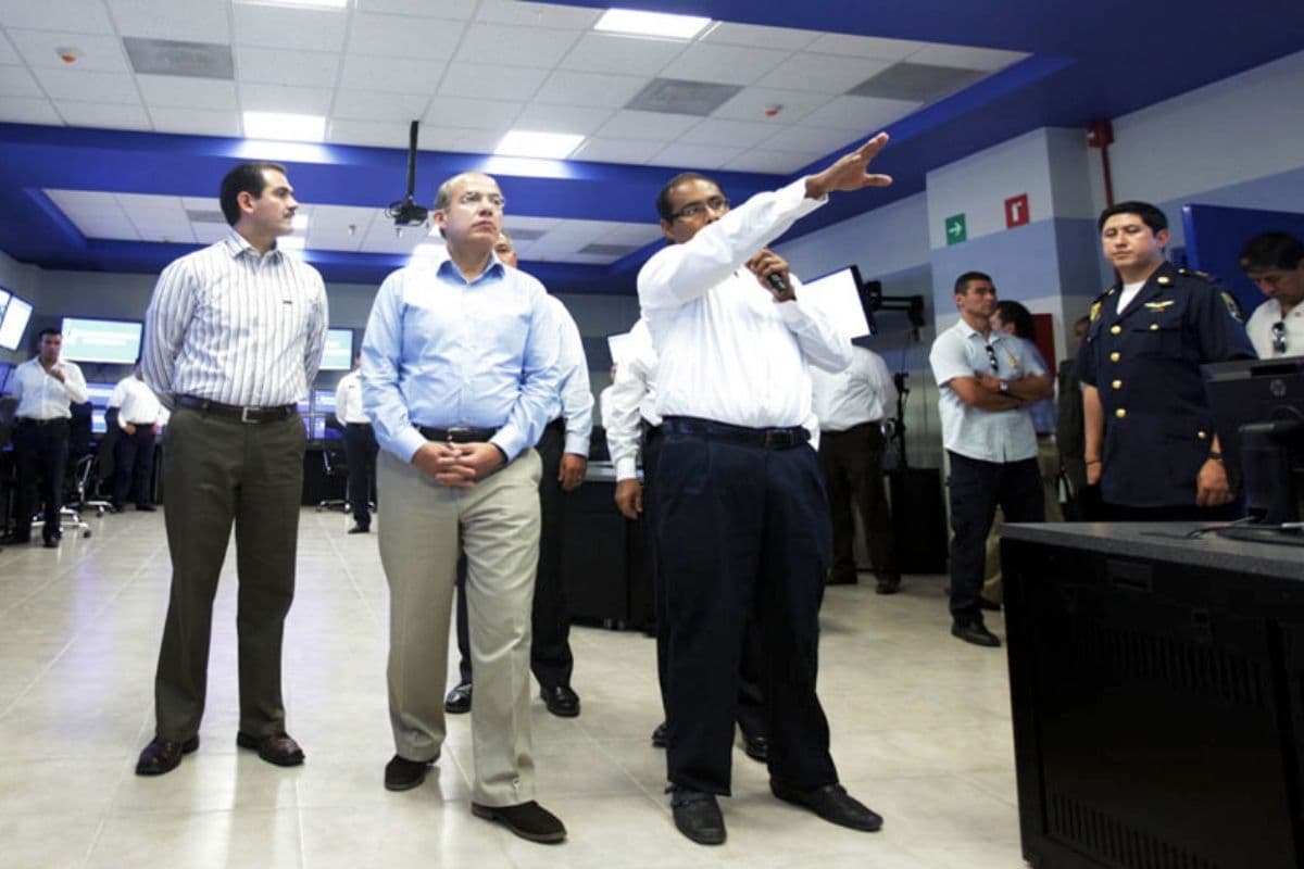 investigan a 20 exfuncionarios penales del sexenio de Felipe Calderón.