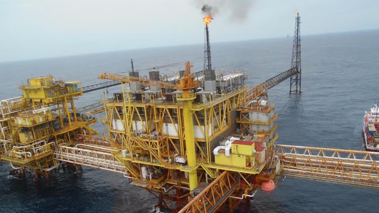 Suspensión provisional a cinco empresas que impugnaron Ley de Hidrocarburos