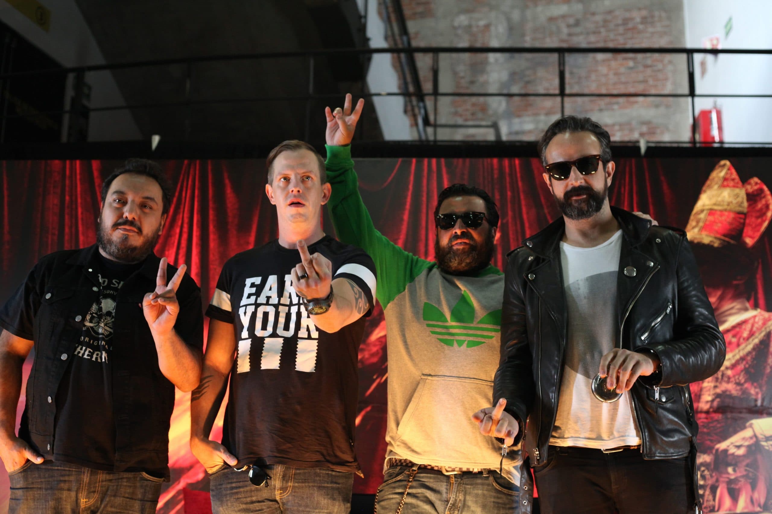 Molotov denuncia ante FGR