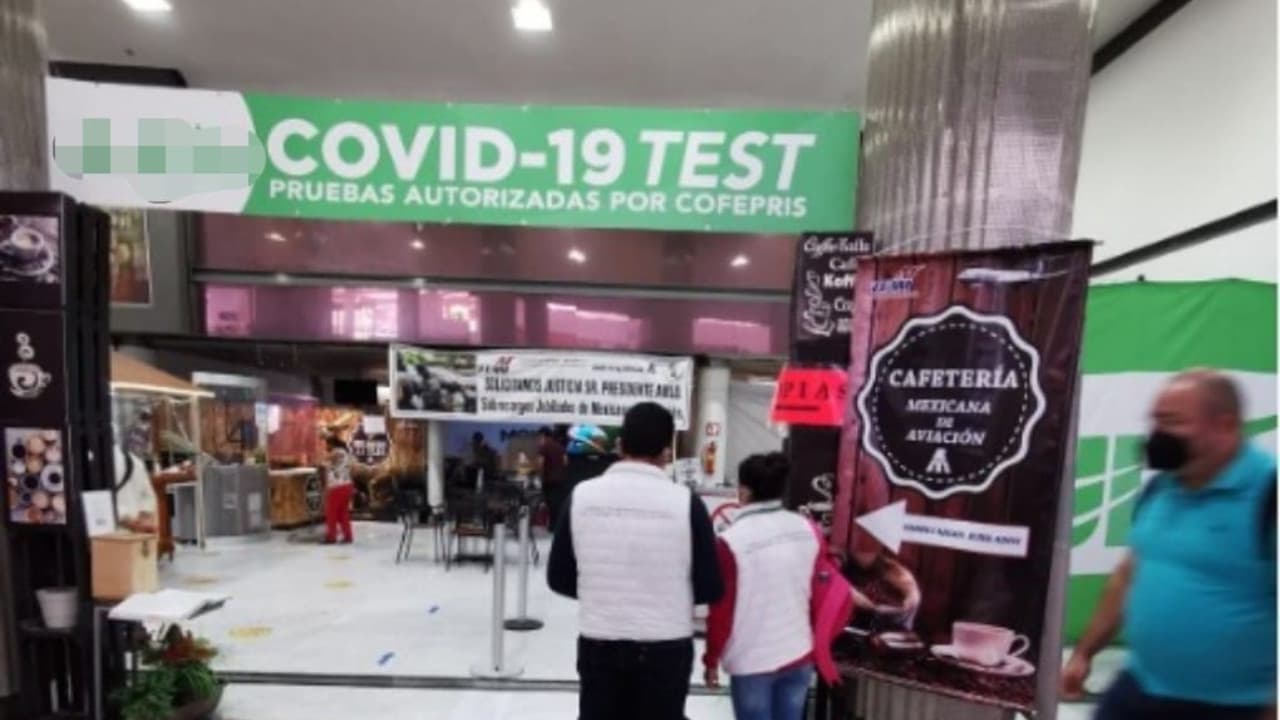 Suspenden dos laboratorios de pruebas de covid-19 en la terminal 2 del Aeropuerto