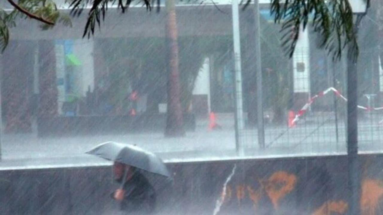 Alerta amarilla en 11 alcaldías debido a las fuertes lluvias