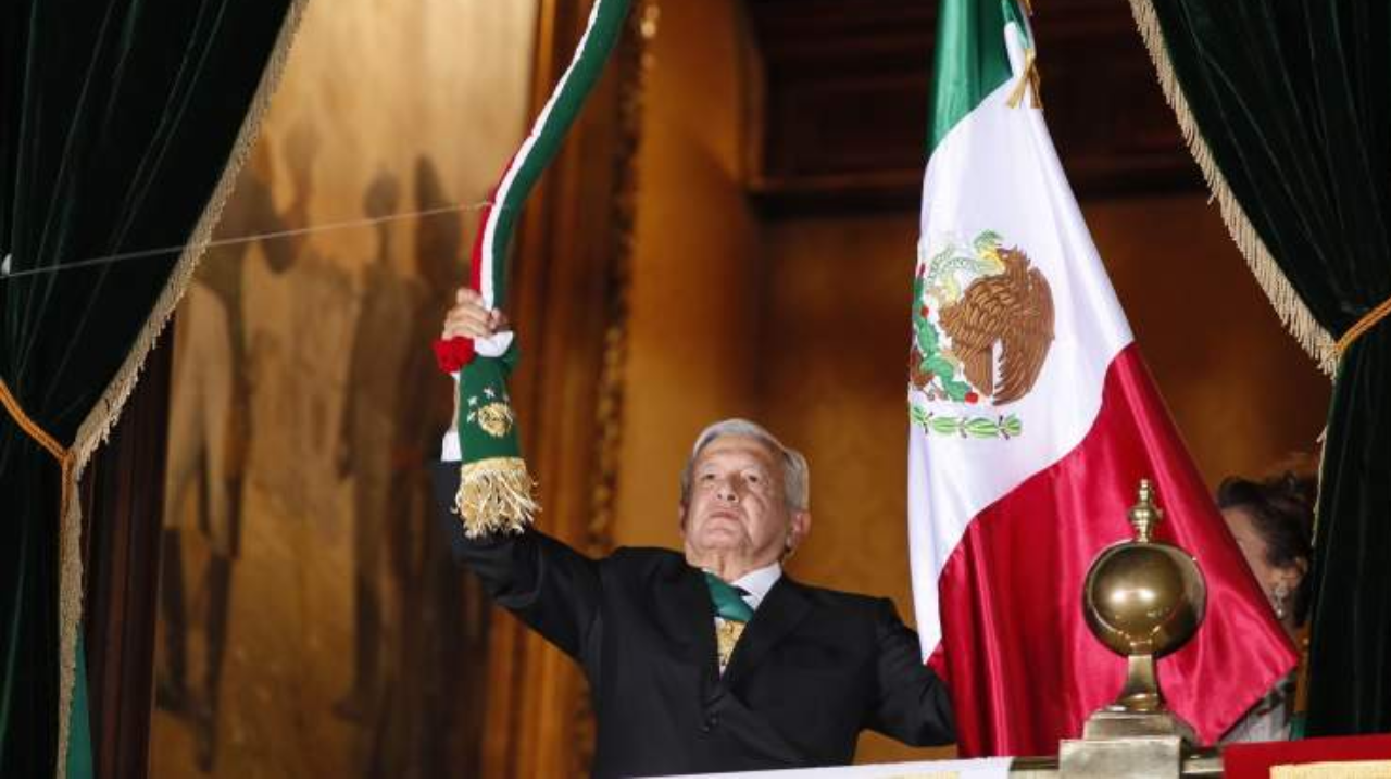 AMLO invita a mexicanos seguir transmisión del grito