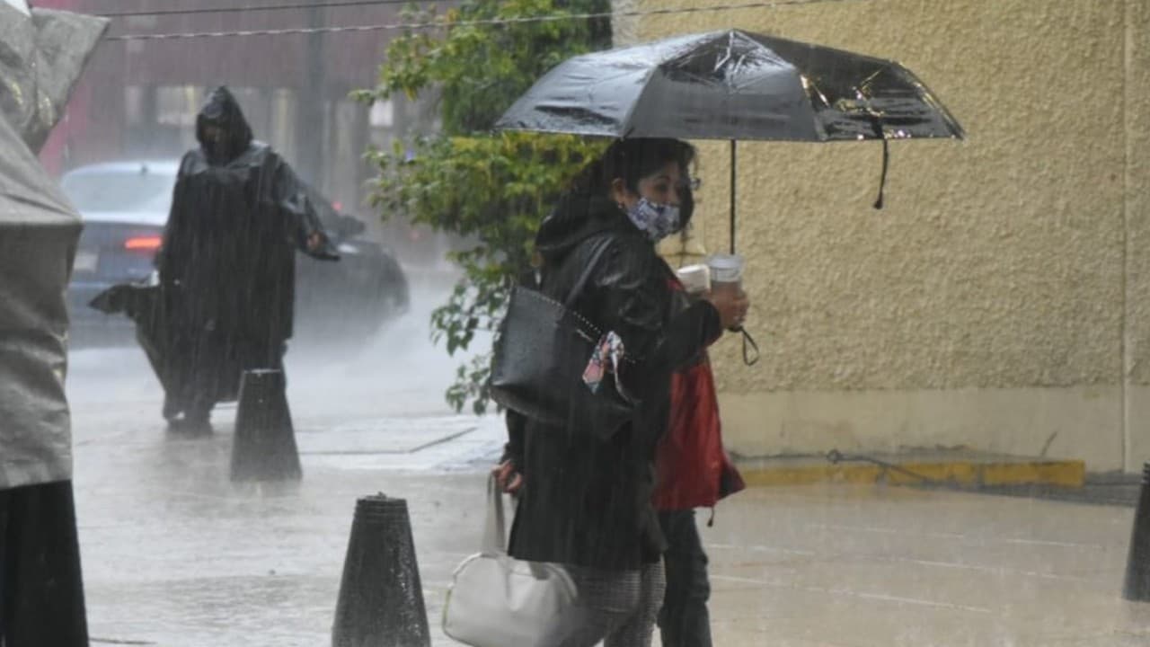Pronostican lluvias fuertes en cuatro estados del país