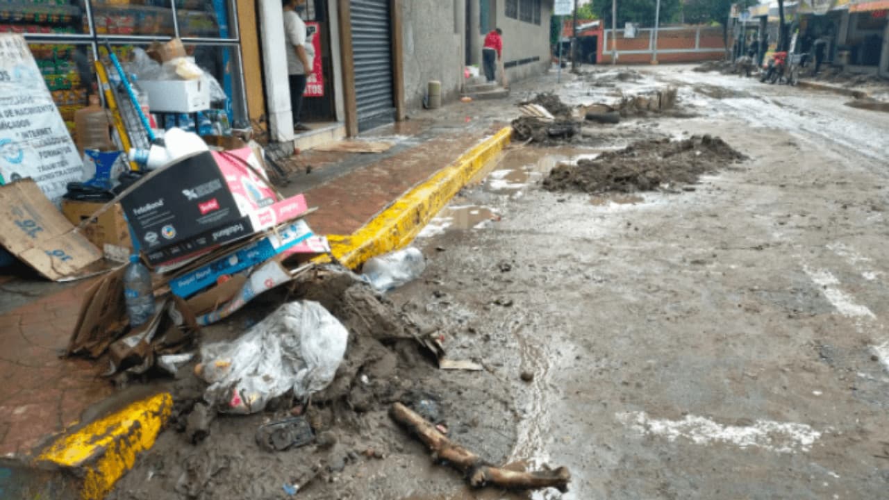 Entrega de apoyos económicos por 10 mil pesos en efectivo