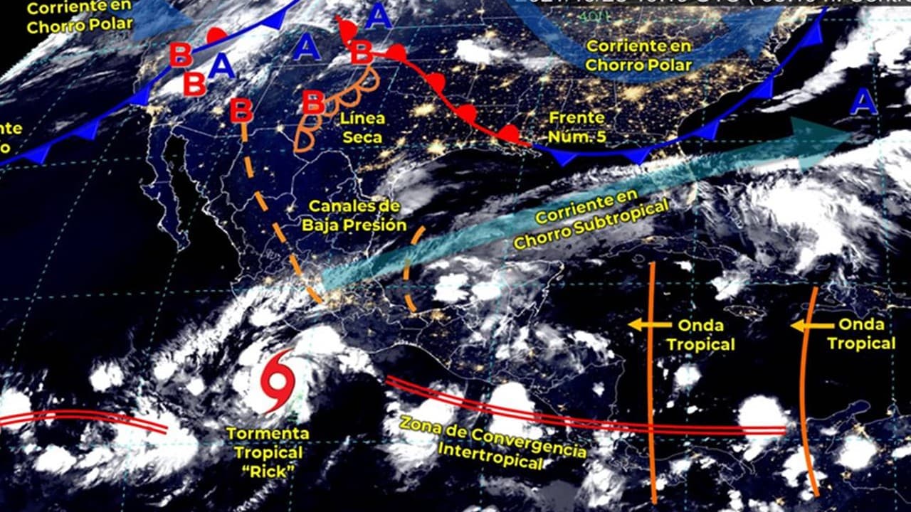 Se espera que el huracán 'Rick' toque tierra la noche del domingo