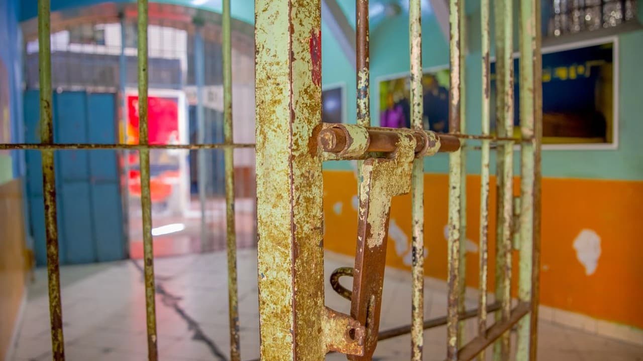 Enfrentamientos en una cárcel de Ecuador deja varios muertos