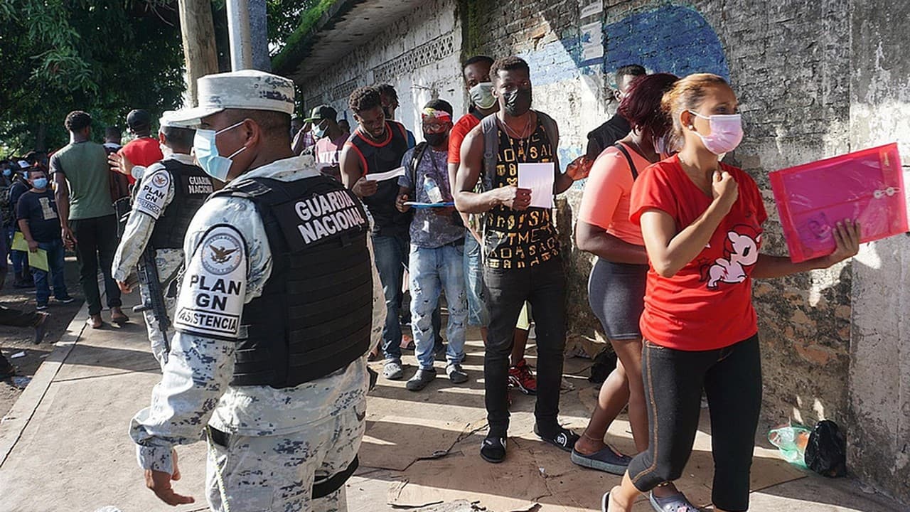 Asociación de refugiados haitianos exigen se respeten sus derechos