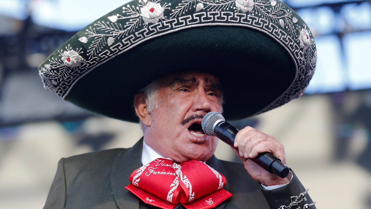 Fallece el cantante Vicente Fernández