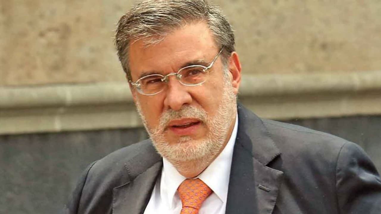 Julio Scherer Ibarra denuncia por persecución “perversa” en su contra