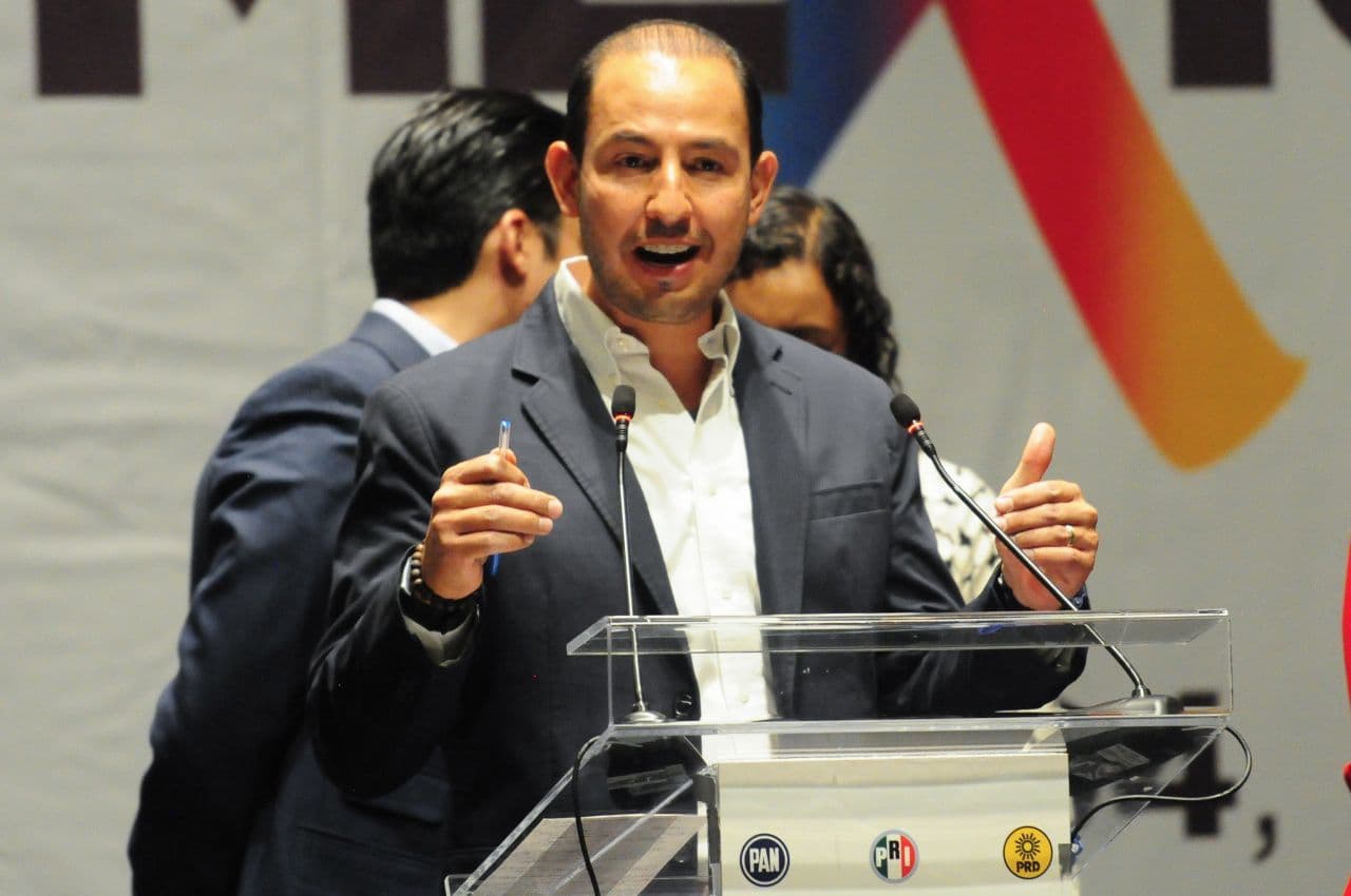 Marko Cortés, líder del PAN, durante la conferencia.