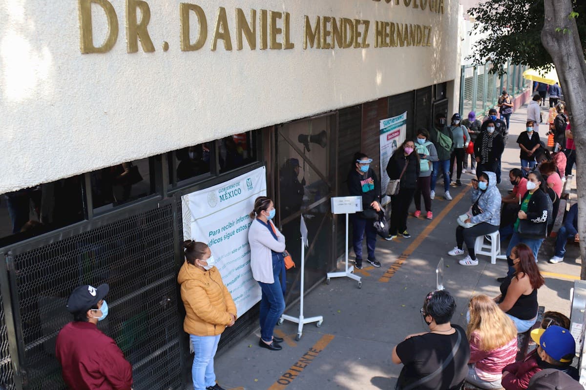 Hospital público en la CDMX. Foto: EFE
