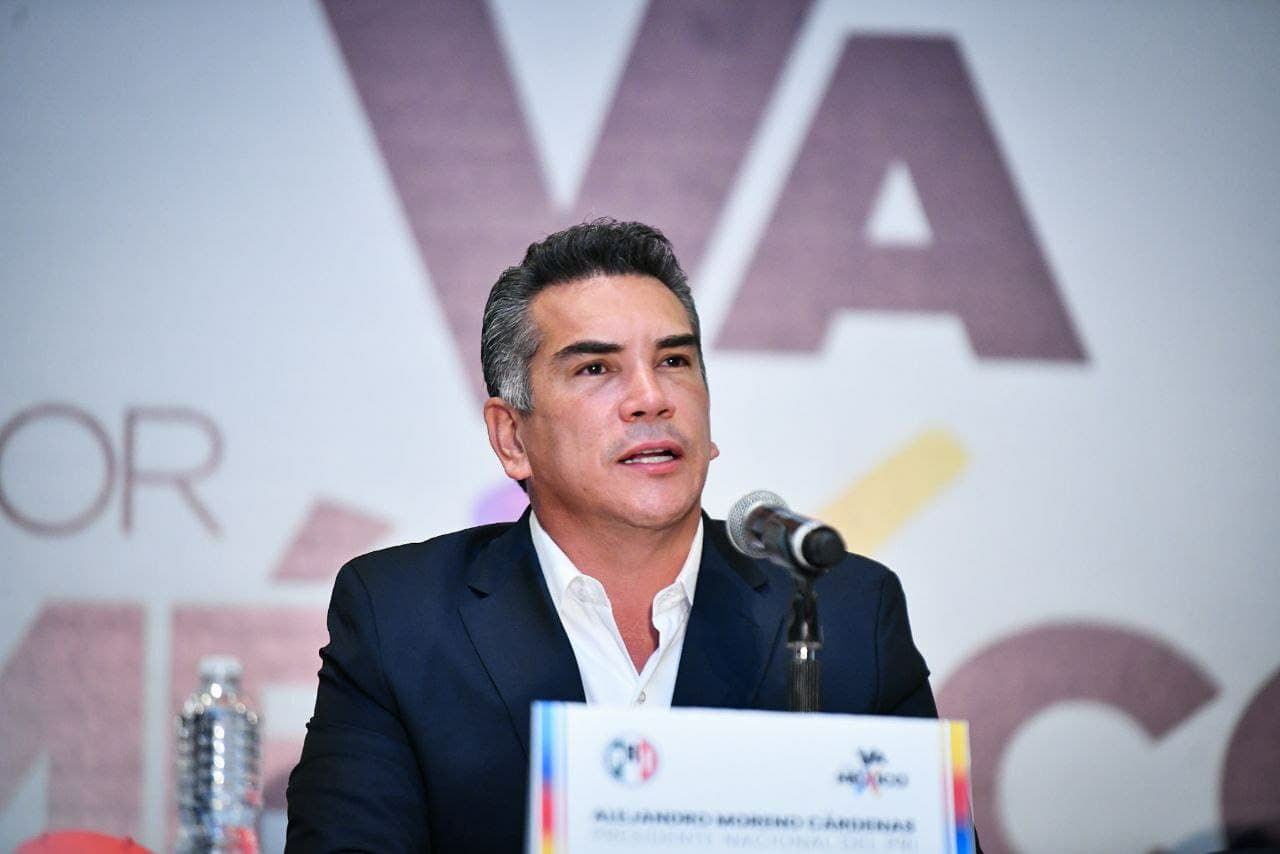 Alejandro Moreno niega haber pagado 4.5 millones a publicista